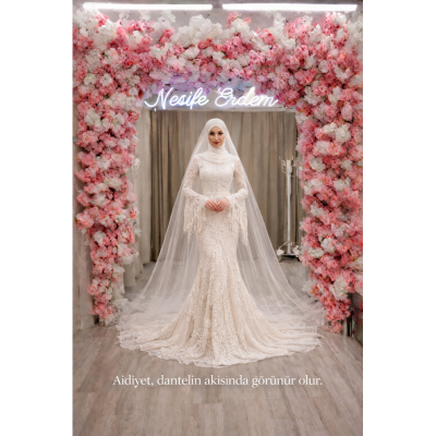 Dantelin Sessiz Akışı: Couture’da Aidiyetin İnşası