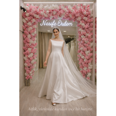 Açık Nikah Gelinliği – Yürüyüşle Kurulan İnce Bir Barış