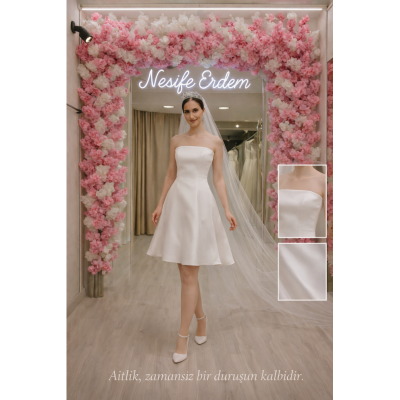 Kısa Açık Nikah Gelinliği – Zamansız Bir Duruşun Kalbinde Zarif Adımlar