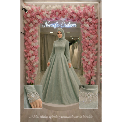Adaçayı Yeşili Prenses Tesettür Nişanlık: Tül İçinde Yumuşak Akış