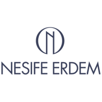Nesife Erdem Dokunuşuyla Gelen Zarif Tesettür Pelerin