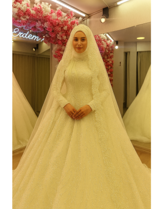 2026 Tesettür Gelinlikte Zarafetin Adı: 3D Duvaklı A Kesim Model