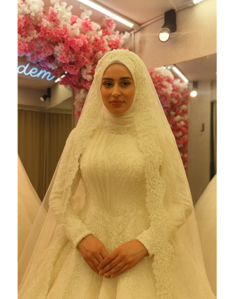 Minimal Zarafet: Sade Uzun Kol A Kesim 2026 Tesettür Gelinlik